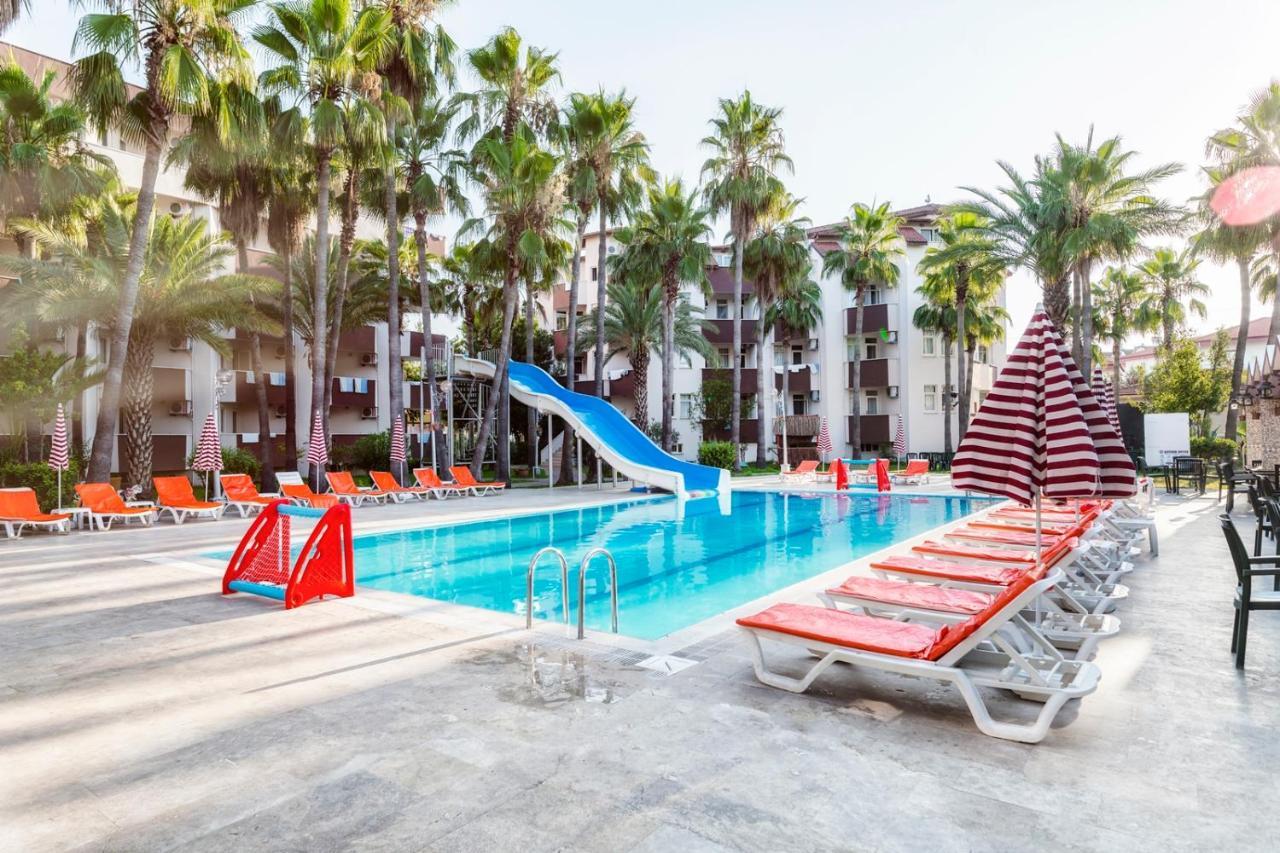 Hotel Nergos Garden Side